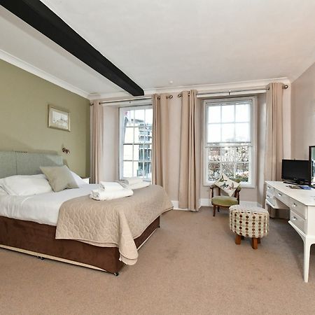 Lansdowne Strand Calne Buitenkant foto